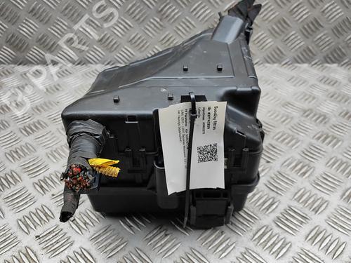 Used Fuse box Fuse box 38292345 38292345