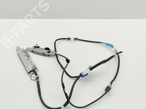 Used Antenna/Base Antenna/Base LEXUS IS III (_E3_) 300h (AVE30_, AVE30R) (223 hp) 36275275 36275275