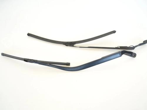 front-windshield-wiper-arm-infiniti-m-y51-2010-33339845 main image