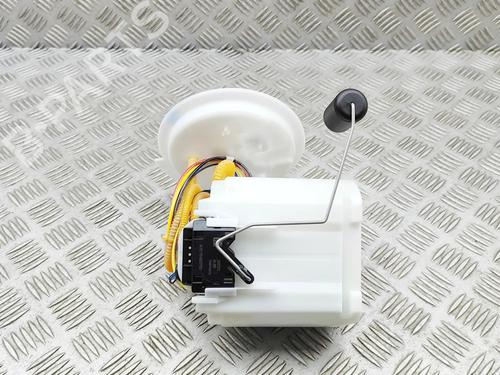 Used Fuel pump BMW XM (G09) XM All-wheel Drive (653 hp) 32501039