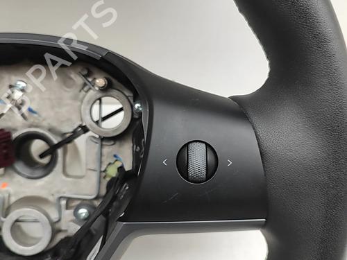 Steering wheel TESLA MODEL Y (5YJY) EV Performance All-wheel Drive | BP34701487C49 - Image 4