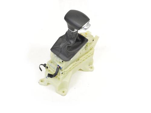 Used Gear lever KIA SPORTAGE IV (QL, QLE) 1.7 CRDi (141 hp) 30214534