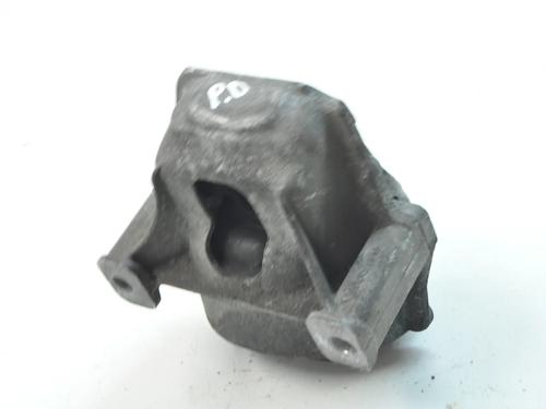 Used Engine mount AUDI A4 B8 Avant (8K5) 2.0 TDI (170 hp) 9873850