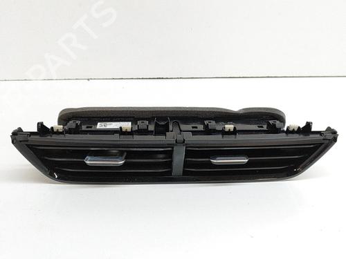 air-vent-vw-t-roc-a11-d11-10-tsi-2ga819728g-2017-18959331 main image