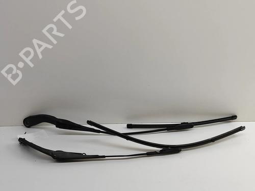 Used Front windshield wiper arm Front windshield wiper arm 26500479 26500479