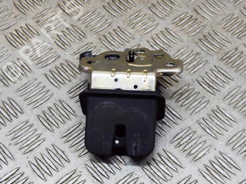 Used Tailgate lock Tailgate lock AUDI A3 Limousine (8VS, 8VM) 1.6 TDI (110 hp) 8842026 8842026