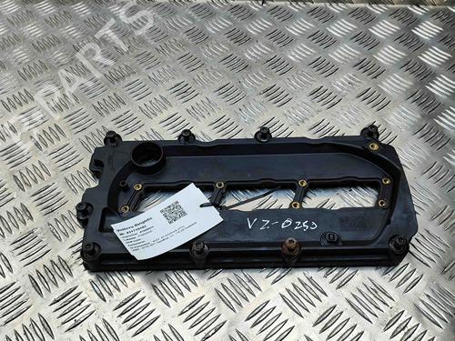 Used Valve cover JAGUAR E-PACE (X540) 2.0 P200 AWD (249 hp) 30257078
