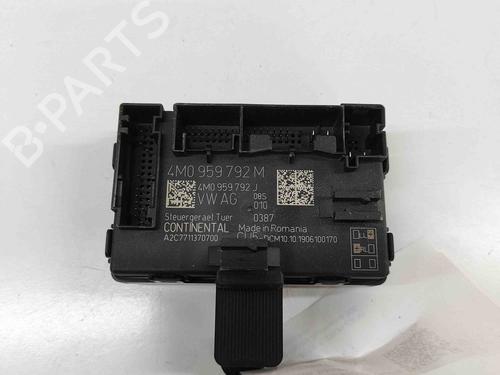 Used Electronic module AUDI E-TRON (GEN) 55 quattro (408 hp) 29404591