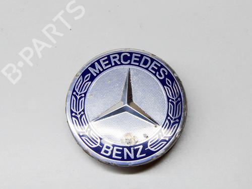 Used Hub cap MERCEDES-BENZ C-CLASS (W205) C 220 BlueTEC / d (205.002, 205.004) (170 hp) 10915361