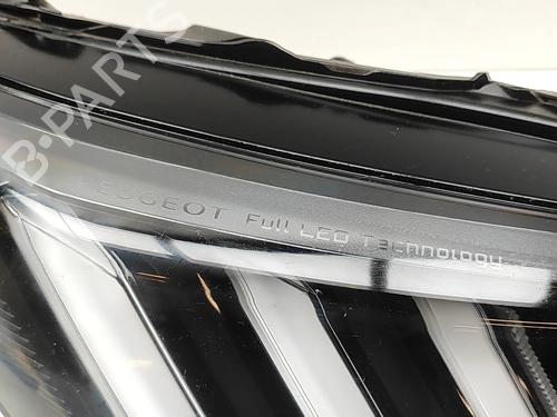 Right headlight PEUGEOT 2008 II (UD_, US_, UY_, UJ_, UR_, UC_) e-2008 (UKZKXZ) | BP30131313C29 