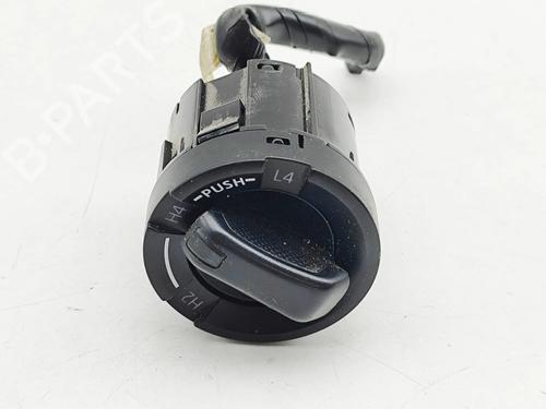 Used Switch Switch TOYOTA HILUX VIII Pickup (_N1_) 2.4 D 4WD (GUN125_, GUN125R) (150 hp) 34037369 34037369