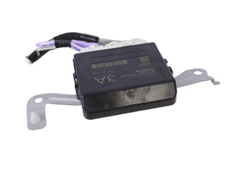 Used Electronic module LEXUS NX (_Z1_) 300h AWD (AYZ15_) (155 hp) 30236432