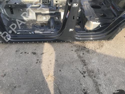 Używane Próg lewy VW TIGUAN (AD1, AX1) 1.5 TSI (131 hp) 27771345
