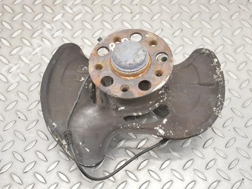 Used Right front steering knuckle Right front steering knuckle MERCEDES-BENZ E-CLASS Coupe (C207) E 250 CDI / BlueTEC / d (207.303, 207.304) (204 hp) 33355427 33355427