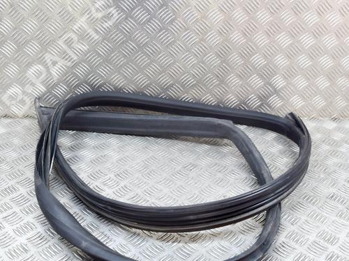 Used Rubber door seal MASERATI GHIBLI III (M157) 3.0 S (409 hp) 14640669