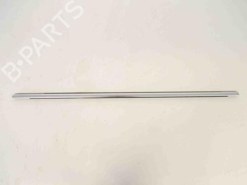 Dørlist VW SHARAN (7N1, 7N2) 2.0 TSI (220 hp) 30255385