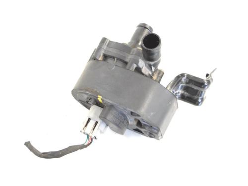 Used Auxiliary water pump Auxiliary water pump TESLA MODEL S (5YJS) 75D AWD (525 hp) 33344997 33344997