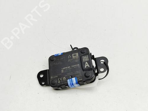 Used Electronic module Electronic module LEXUS NX II (_A2_, _H2_) 350h E-Four (AAZH25) (243 hp) 33549252 33549252