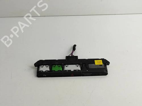 switch-vw-passat-b8-3g2-cb2-2014-33370405 main image