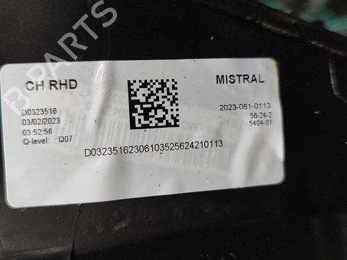 Middle console PEUGEOT 3008 II SUV (MC_, MR_, MJ_, M4_) Hybrid 180 (M4DGLU) | BP30178126I22