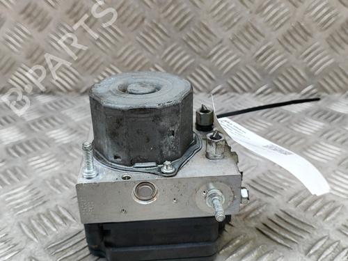 Abs pomp NISSAN QASHQAI II SUV (J11, J11_) 1.2 DIG-T (115 hp) 16945779