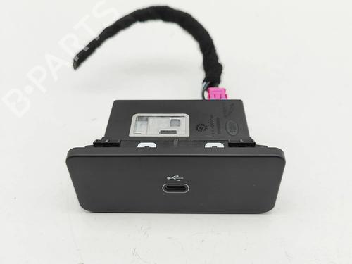 Used Electronic module LAND ROVER DEFENDER Station Wagon (L663) P525 4x4 (525 hp) 32525593