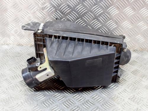 Used Air filter box NISSAN PRIMERA (P12) 2.2 dCi (139 hp) 8353803