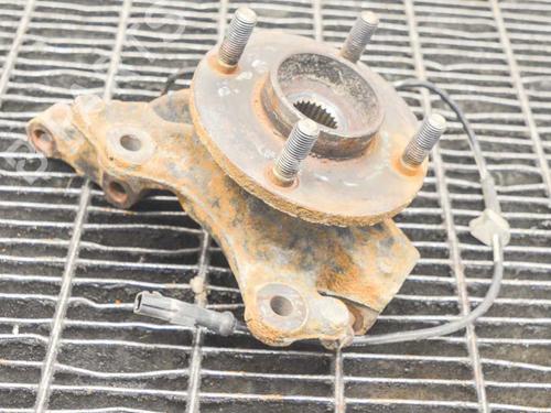 Used Left front steering knuckle FORD FIESTA VI (CB1, CCN) 1.0 EcoBoost (100 hp) 14623980