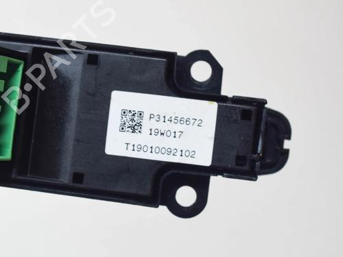 Switch VOLVO XC40 (536) T4 AWD | BP9227239I30