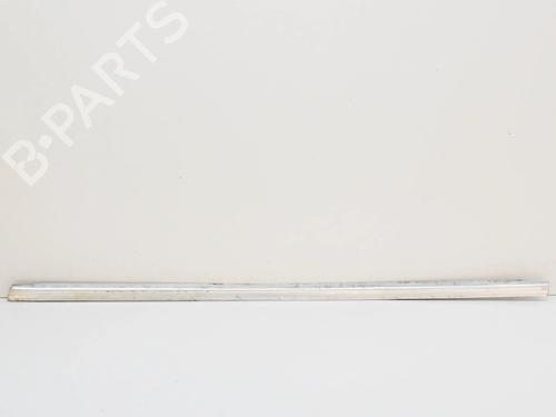 Dørliste Dørliste MERCEDES-BENZ S-CLASS Saloon (W108, W109) 280 S (108.016) (140 hp) 14641034 14641034