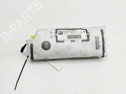 Used Right seat airbag Right seat airbag PEUGEOT 2008 II (UD_, US_, UY_, UJ_, UR_, UC_) e-2008 (UKZKXZ) (136 hp) 33549753 33549753