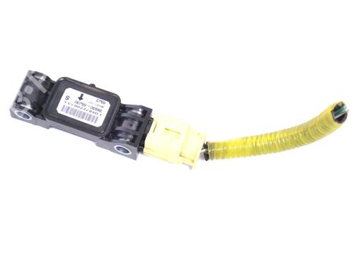 Used Electronic sensor Electronic sensor SUZUKI GRAND VITARA II (JT, TE, TD) 1.9 DDiS All-wheel Drive (JT419, TD44, JB419WD, JB419XD,... (129 hp) 30218143 30218143