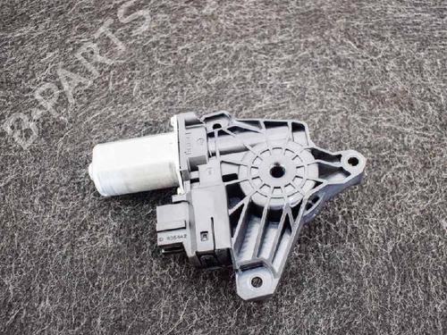 Used Right rear window motor MERCEDES-BENZ GLA-CLASS (X156) GLA 180 (156.942) (122 hp) 6743811