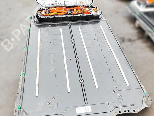 battery-tesla-model-3-5yj3-2017-35726780 main image