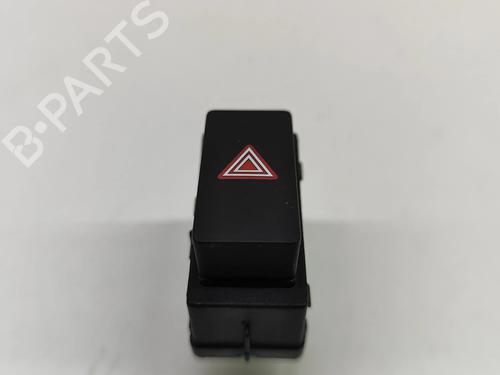 switch-land-rover-range-rover-velar-l560-20-d240-sd4-4x4-j8a211k656ab-2017-16945142 main image