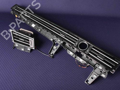 Used Air vent VW PASSAT B8 Variant (3G5, CB5) 1.4 TSI (150 hp) 30250492