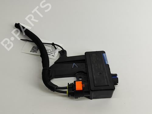 Used Electronic module PEUGEOT 3008 III (KA_, KB_, KC_) e-210 (KCZKZX) (213 hp) 28555074