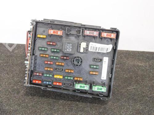 Fuse box AUDI Q3 (8UB, 8UG) 2.0 TDI quattro (184 hp) 3C0937125A