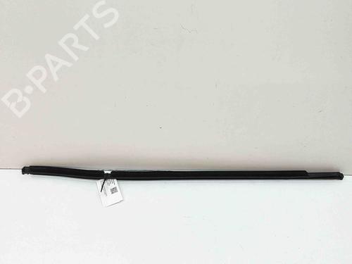 Door moulding trim MERCEDES-BENZ GLB (X247) GLB 200 Mild-Hybrid (247.687) | BP29373271C150 