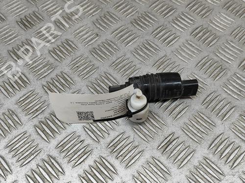 Used Washer pump BMW 2 Active Tourer (F45) 225 xe Plug-in-Hybrid (224 hp) 20337034
