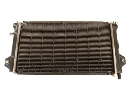 Used Water radiator TOYOTA AURIS (_E15_) 1.6 (ZRE151_, ZRE151R) (124 hp) 30219038