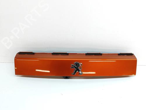 Used Tailgate trim Tailgate trim PEUGEOT 2008 II (UD_, US_, UY_, UJ_, UR_, UC_) e-2008 (UKZKXZ) (136 hp) 27786023 27786023