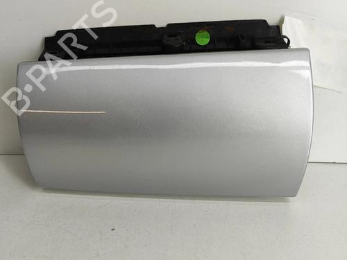 Used Glove box FIAT 500L (351_, 352_) 1.6 D Multijet (199LYD1B) (105 hp) 23415212