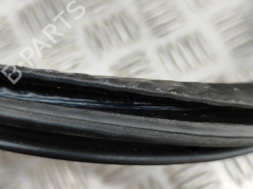 Rubber door seal OPEL CORSA F (P2JO) 1.2 (68) | BP27771096C142 