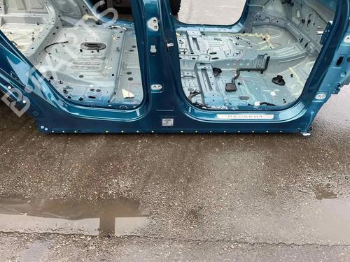 Højre sidekjole Højre sidekjole PEUGEOT 3008 III (KA_, KB_, KC_) e-210 (KCZKZX) (213 hp) 36044434 36044434