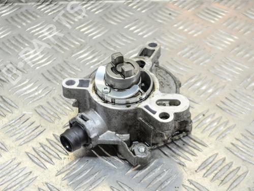 Used Vacuum pump VOLVO V60 I (155) D4 (190 hp) 8835178