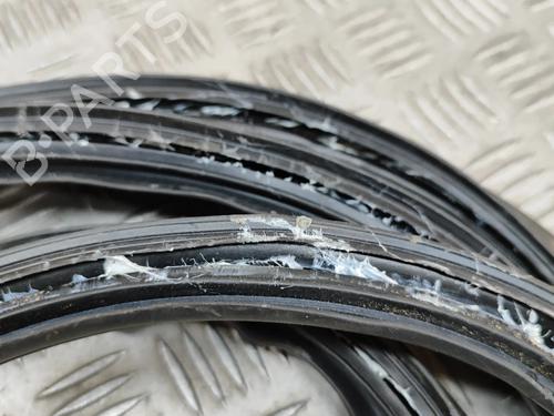 Gummiliste MAZDA CX-30 (DM) SKYACTIV-G M Hybrid | BP28557258C142 