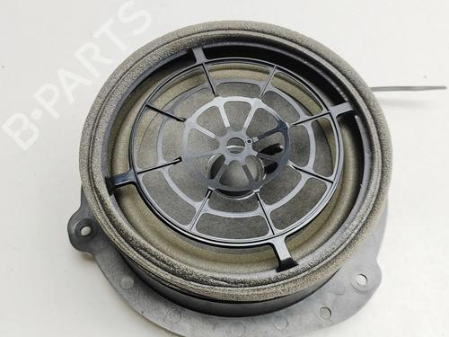 speaker-audi-a4-b9-8w2-8wc-2015-32974018 main image