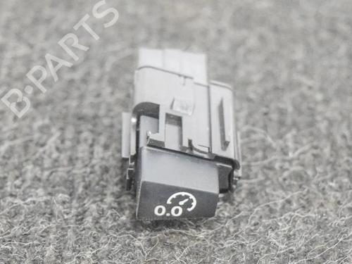 switch-audi-a4-b9-avant-8w5-8wd-20-tdi-4m2907569-2015-6760865 main image