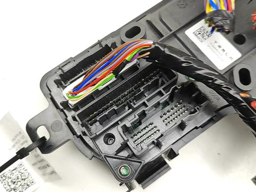 Electronic module TESLA MODEL Y (5YJY) Long Range All-wheel Drive | BP33625315M83  - Image 5